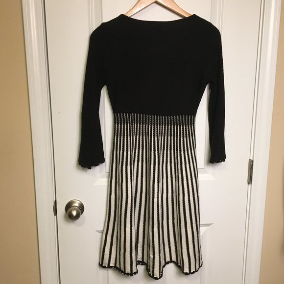 Calvin Klein Sweater Dress Fit and Flare Size S - Picture 7 of 7